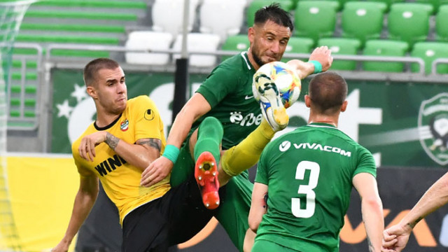 Лудогорец обърна Ботев Пловдив и докосна поредната си титла