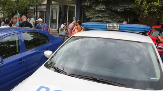 Синът на Радев все още не е отишъл в IV РУ, за да му връчат акт за купона