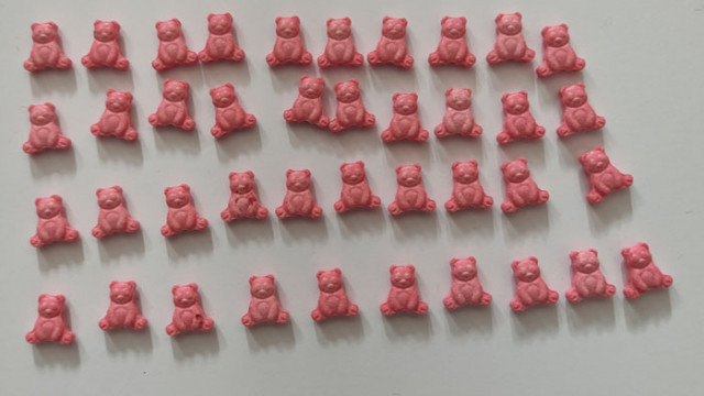 В момент на пласиране на наркотици е задържан 33-годишен осъждан и криминално проявен мъж