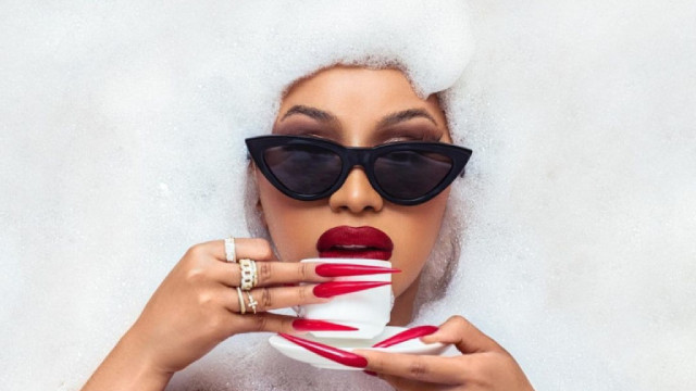 Cardi B и видеото, в което показва истинското си аз