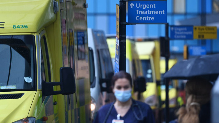 Британският вариант на коронавируса е проблем, "който вероятно ще помете света"