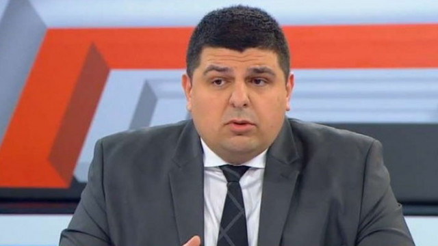 Умни и красиви – Иво Мирчев се показа във фитнеса (СНИМКА)