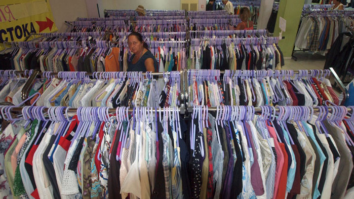 България изнася хиляди тона текстил за Азия и Африка, 10% се продава в second-hand магазини