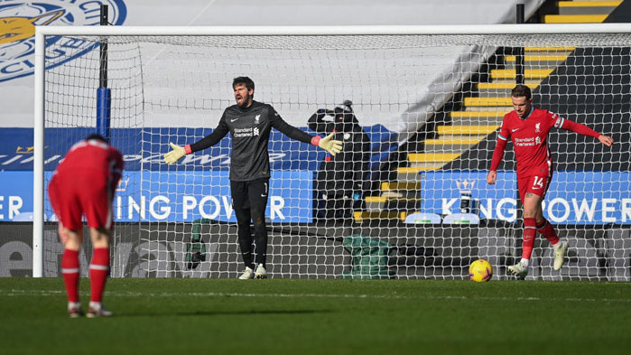 Ливърпул се срина в края на „Кинг Пауър“