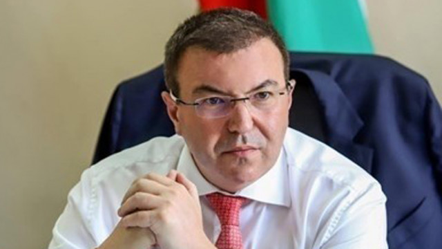 До края на деня и министър Ангелов чака проверка за убитото от ток дете
