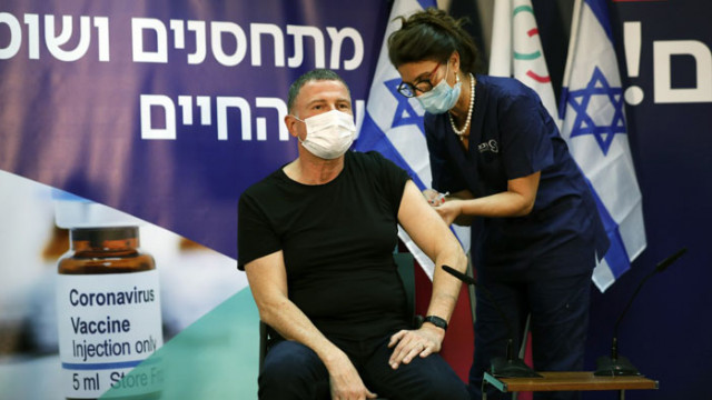 Израел първа в света сваля ограниченията само за ваксинирани