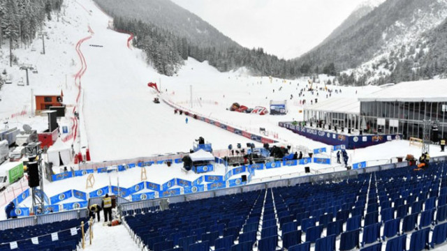 Подготвят пистите за Световната купа в Банско