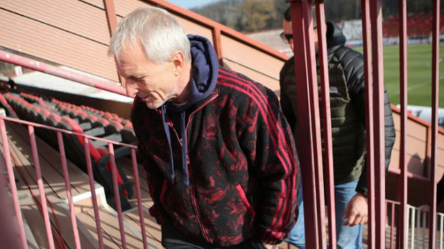 Запалянковци на ЦСКА убеждават Ганчев да остане