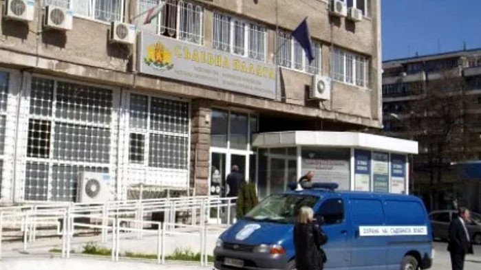 20-годишен ще търпи пробация, живял на съпружески начала с непълнолетна