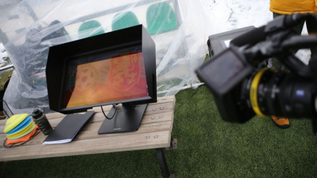 ВАР дебютира в мач с български отбори и съдии