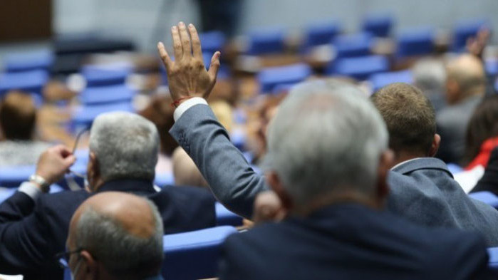 Без дебат: Депутатите приеха на второ четене промените в Закона за отпадъците