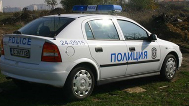 Млад мъж уби възрастна англичанка във Великотърновско, твърди, че от ревност