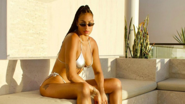 Елизабет Кеймбидж, Валери Лореда и секси почивката им