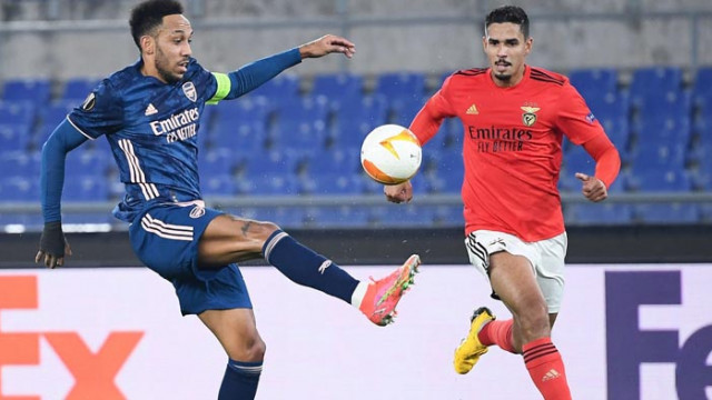 Арсенал стигна до равенство с Бенфика, Юнайтед разгромиха Реал Сосиедад