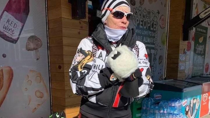 Близка до Нинова депутатка лъсна в ски екип за поне 1000 евро