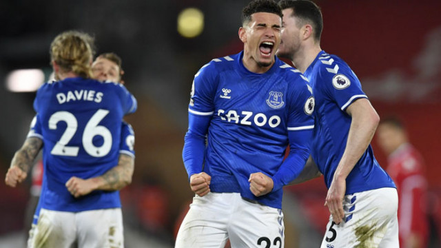 Евертън удари Ливърпул за първа победа на “Анфийлд” от 1999-а насам