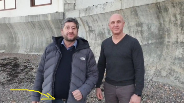 Христо Иванов с разкопчан дюкян на Росенец