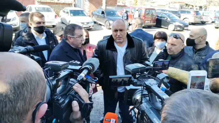 Борисов: Управляваме кризите по най-добрия начин