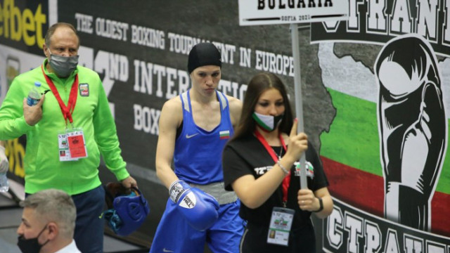 Мощен старт за най-добрите ни боксьори на "Странджа"