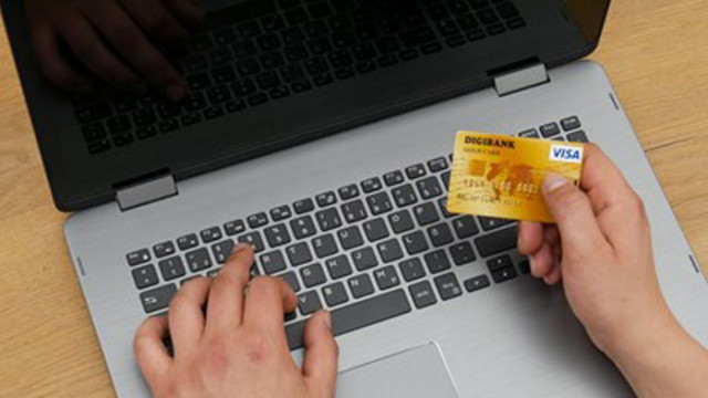 Осъдиха 22-годишeн младеж, плащал залози в интернет с данни от чужди банкови карти