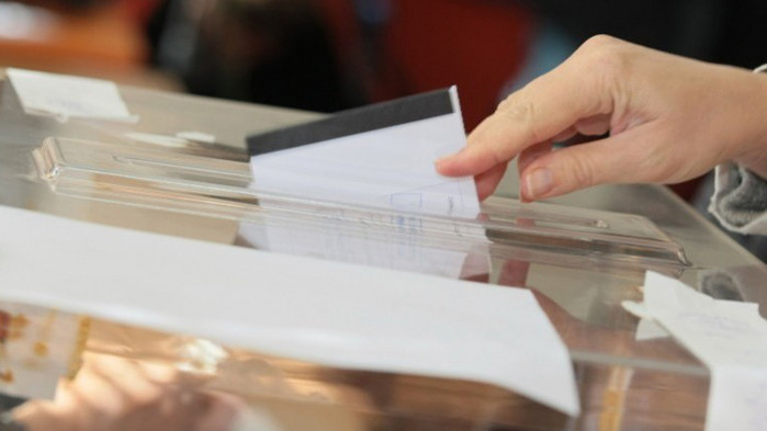 Българите с изтекли лични документи след 13 март 2020 г. ще могат да гласуват