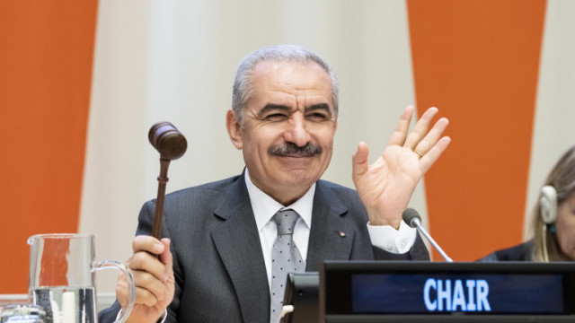 Палестинците затварят училища на Западния бряг заради COVID-мутациите