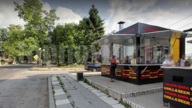 Рецидивист открадна три хладилни витрини от обект във Владиславово