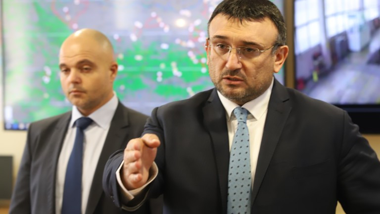 Младен Маринов: Поръчката за джиповете за МВР е променена