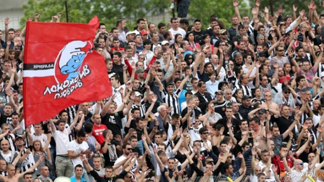 Закопчаха 15 пловдивски ултраси - клубни адвокати снимали кървавия бой