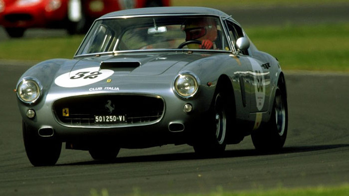 Тази компания възкресява най-легендарното и скъпо Ferrari от 60-те с V12 двигател