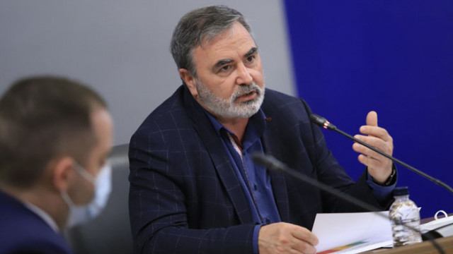 Доц. Ангел Кунчев: До два месеца ще имаме и избора, и количеството ваксини