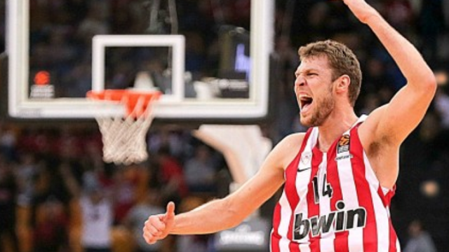 Везенков и Олимпиакос направиха страхотен мач в Евролигата