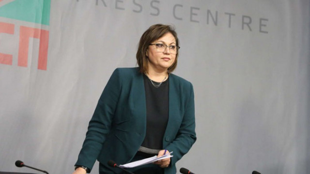 „Писмо на един българин в Париж“: Корнелия Нинова е полиглот и изкусен дипломат