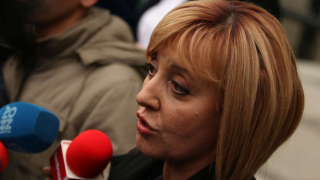 Манолова избяга от дебата в „Референдум“ в последния момент