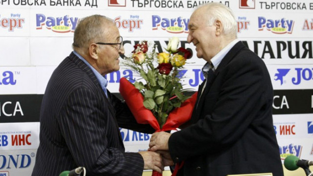 ЦСКА изгони две от легендите си