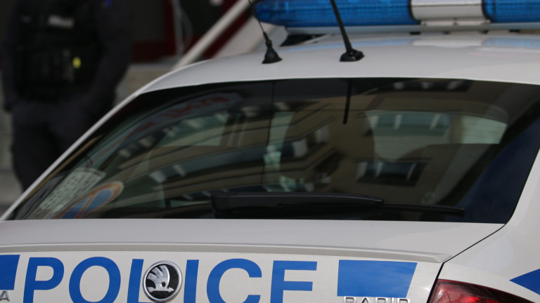 Двама полицаи пострадаха при опит да задържат мъж и жена във Варненско