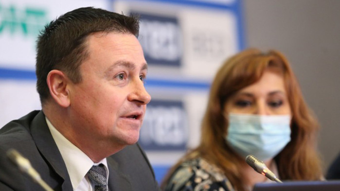 Няма търговска война за ваксините, смята експертът В рамките на