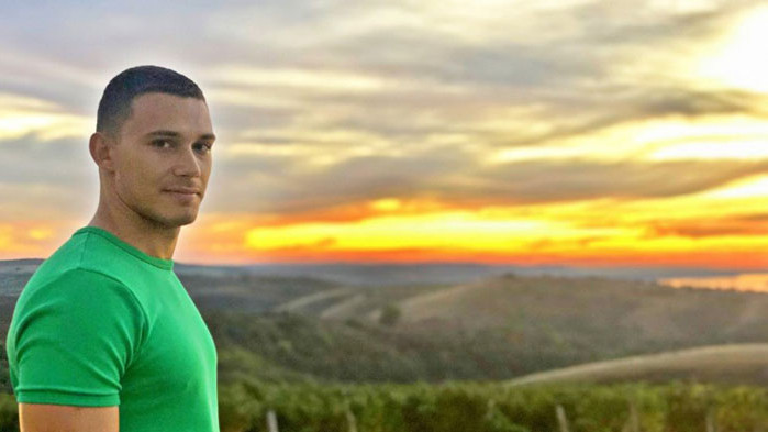 Георги Кръстев: Уча и от „великите”, и от „обикновените”, но с поглед в дълбочина!