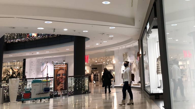 Българската асоциация на ритейл центровете въвежда завишен брой охранители и