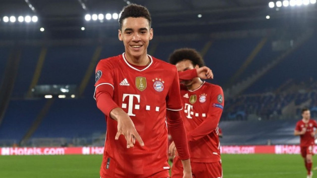 ФИФА одобри молбата на тийнейджъра Джамал Мусиала да играе за