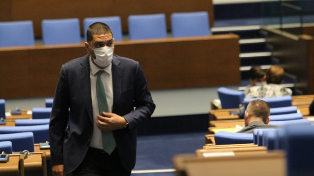 На платено съобщение Ивайло Мирчев от ДБ ме призовава да