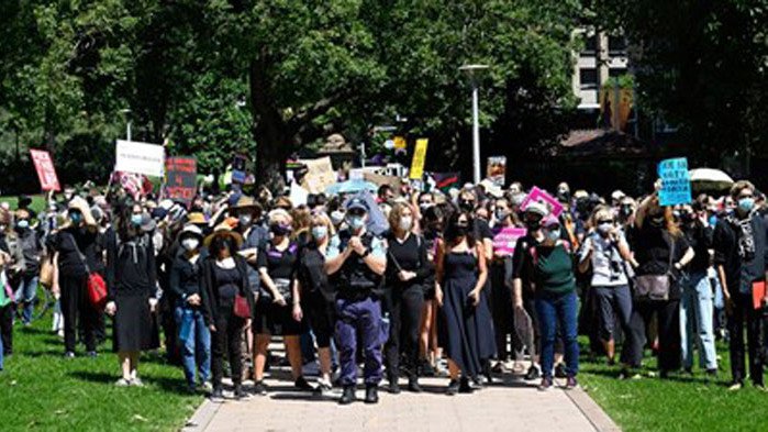 Протести срещу насилието над жени в Австралия