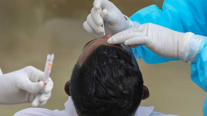 Нов вариант на коронавируса е открит в огнища в болничен