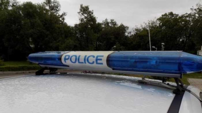 По думите ѝ той просто се шегувал 20-годишен младеж стреля