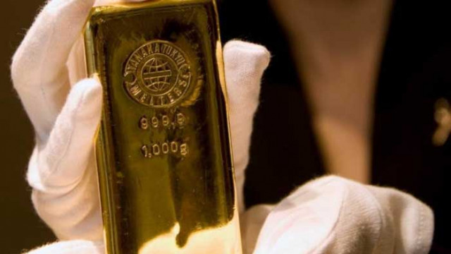 Цената на златото във вторник сутринта нараства умерено в очакване