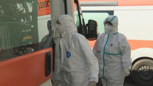 КПП-тата не са ефективни, не е необходим вечерен час в