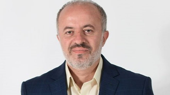 Дадох му готови структури, но не контактува с тях Напусналият