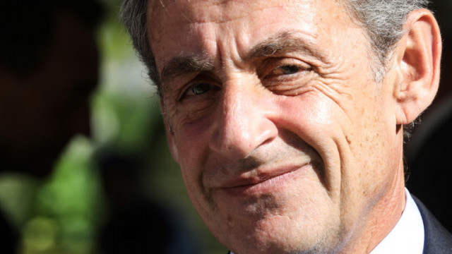 Болен от COVID 19 адвокат отложи делото срещу бившия френски президент Никола Саркози