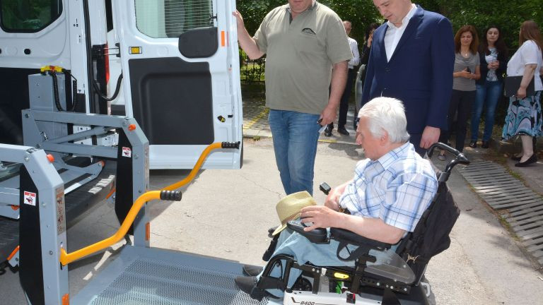 Община Варна осигурява транспорт за избирателите с увреждания в деня на вота
