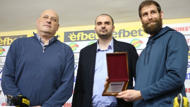 Мъжкият национален отбор на България по баскетбол получи наградата си